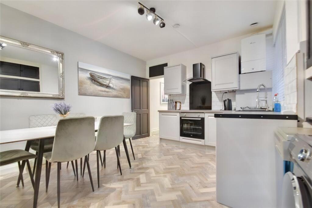 Kingsdown Apartment غْريت مالفيرن المظهر الخارجي الصورة